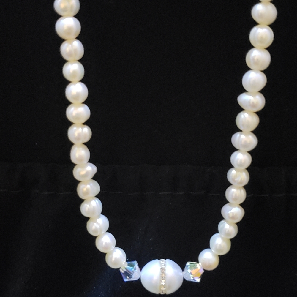 Pearl necklace